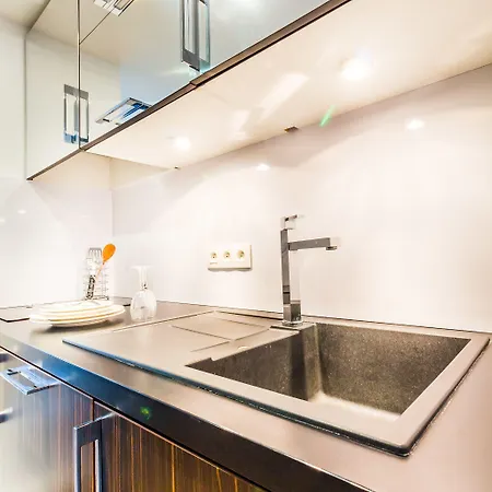 Apartahotel Adagio Centre 3*