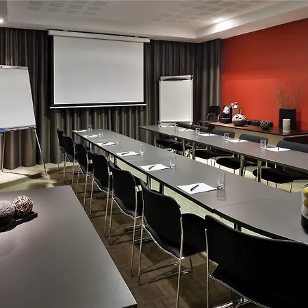 Adagio Centre Lägenhetshotell 3*