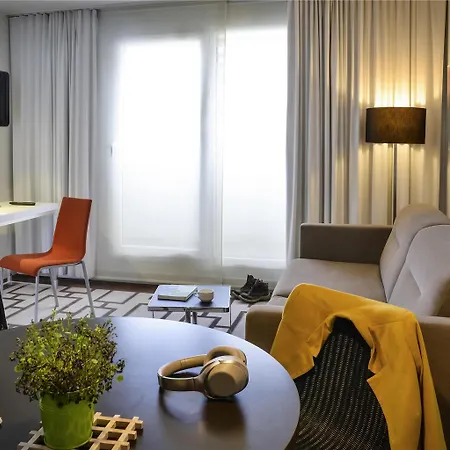 Lägenhetshotell Adagio Centre 3*