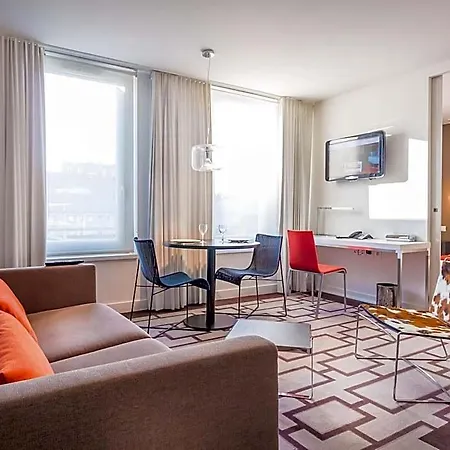Adagio Centre 3*