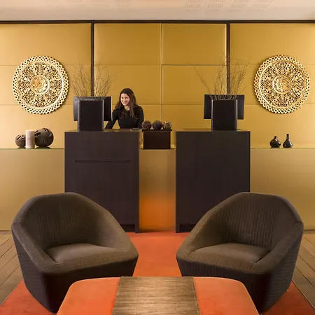 Апарт-отель Adagio Centre 3*