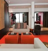 Adagio Centre 3*