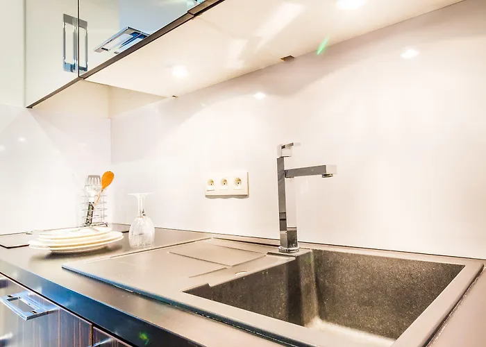 Apartahotel Adagio Centre 3*