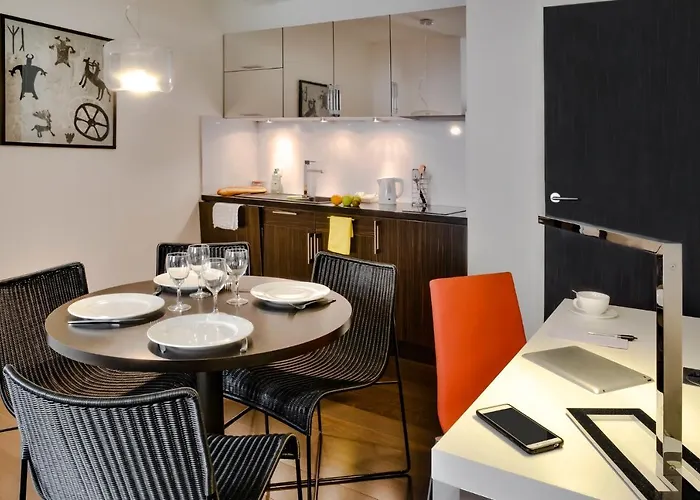 Adagio Centre شقة فندقية غرونوبل