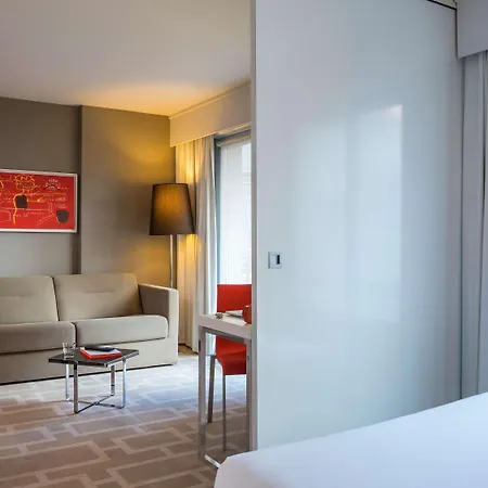 Adagio Centre 3*