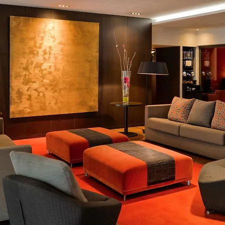 Adagio Centre 3*