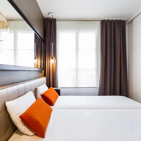 Adagio Centre 3*