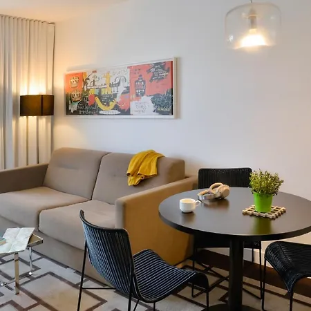 Adagio Centre