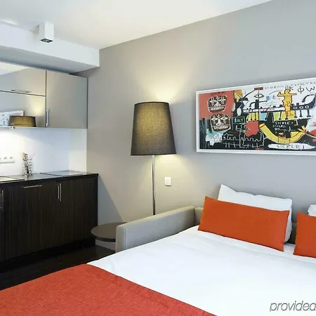 Adagio Centre Aparthotel 3*